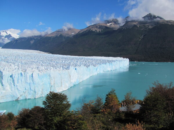 Perito Moreno Glacier - CALAFATE (Footbridges and Navigation) "8 hours" ( Shared tour ) - Image 21