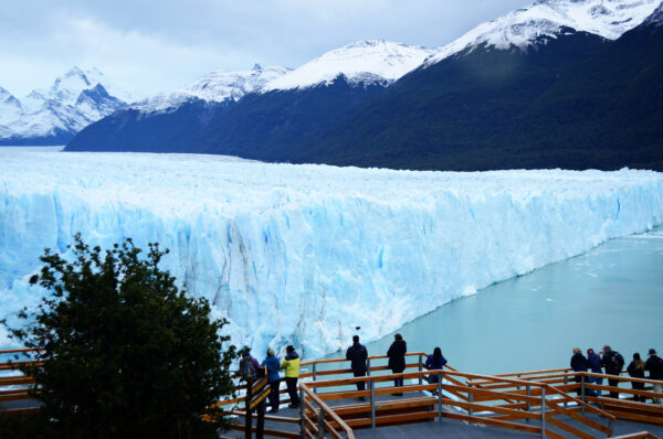 Perito Moreno Glacier - CALAFATE (Footbridges and Navigation) "8 hours" ( Shared tour ) - Image 14